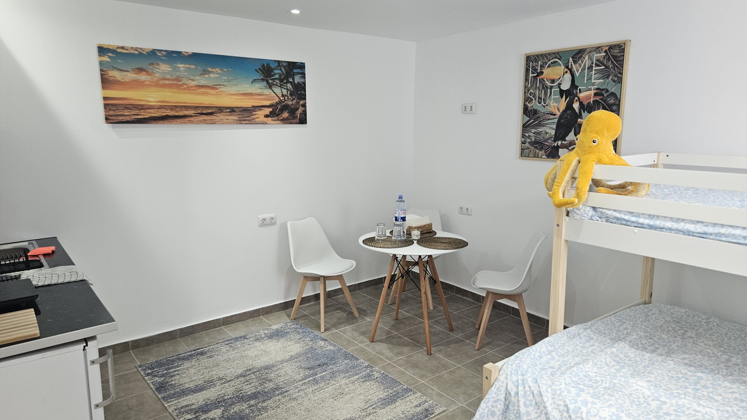 unterkunft-taucher-teneriffa-esszimmer-scaled